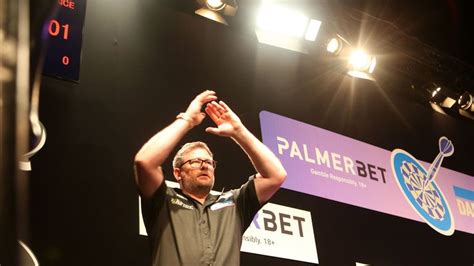 Jonny Clayton dominates James Wade to win New South Wales Darts Masters ...