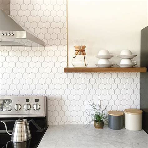 45 Eye-Catchy Hexagon Tile Ideas For Kitchens - DigsDigs