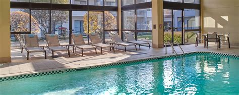 Hotels in Oakbrook Terrace, IL | Courtyard Chicago Oakbrook Terrace