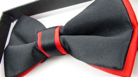 Klotho Bow Tie - Black, White or Red in CA, NY, NJ, IL - Moda Italy Fashion