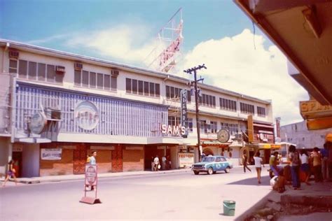 30 Color Snapshots That Capture Street Scenes of Olongapo, Philippines ...