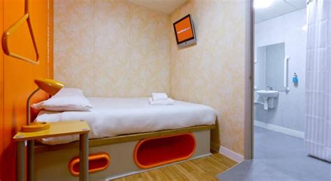 easyHotel London Luton | London Cheapo