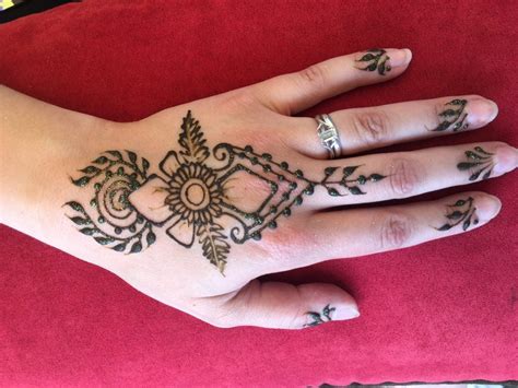 Fun-to-do, Easy Henna Tattoo Designs - Kids Fun Party Ideas