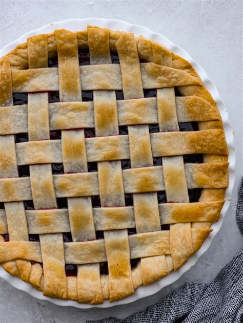 Lattice Pie Crust | The Recipe Critic