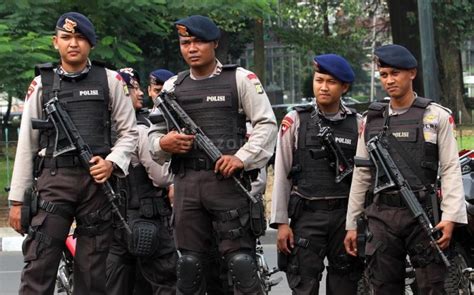 Gambar Polisi Keren – cabai