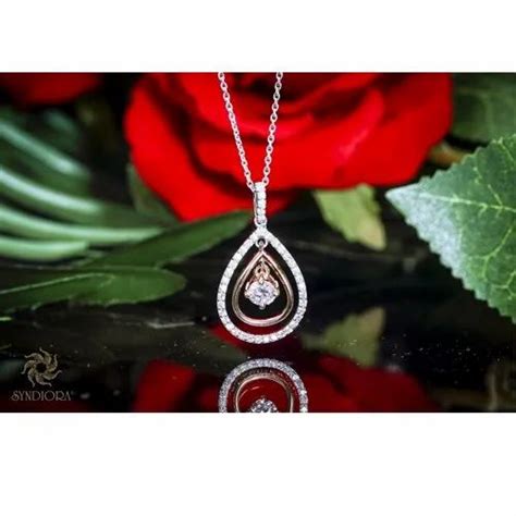 Round Classic Lab Grown Diamond Pendant for Party Wear at best price in ...