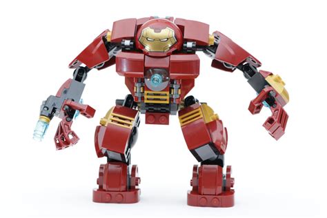 76104 The Hulkbuster Smash-Up vs. 76031 The Hulk Buster Smash