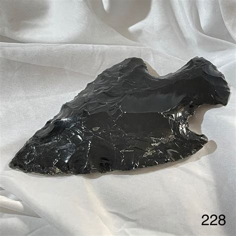 Hand Knapped Obsidian Spear Head – Crystals and Pearls Australia