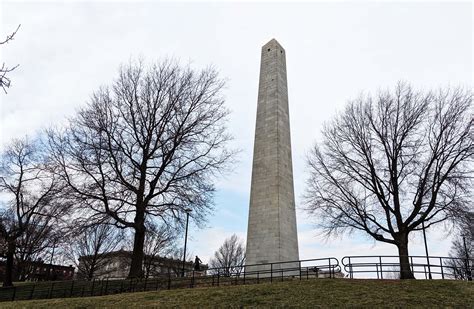 The Bunker Hill Monument Combines the Past and Present to Create a ...