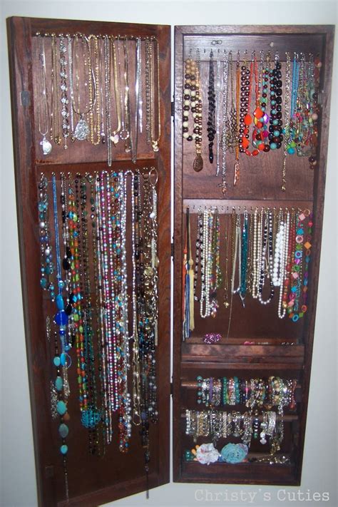 Christy's Cuties: Hanging Jewelry Box