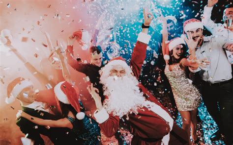 68 Corporate Christmas Party Ideas that your Employees Will Actually ...