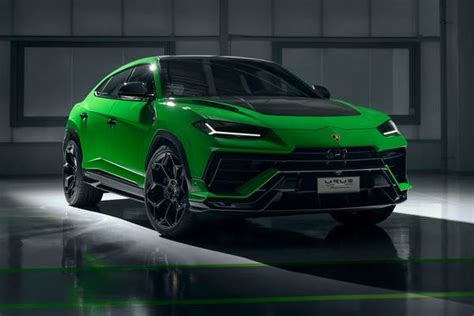 2023 Lamborghini Urus SUV Consumer Reviews - 0 Car Reviews | Edmunds