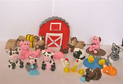 Fondant Farm Animals | Barnyard cake, Fondant animals, Fondant animals ...