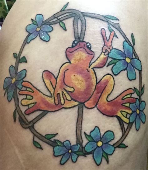 Peace frog peace sign tattoo #peacefrog #peacesign | Peace sign tattoos ...