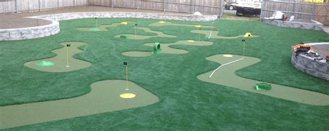 Golf Putting Green Turf | UltraBaseSystems®