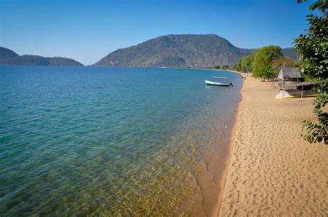 Lake Malawi: Africa's Third Largest Lake - Ocean Info