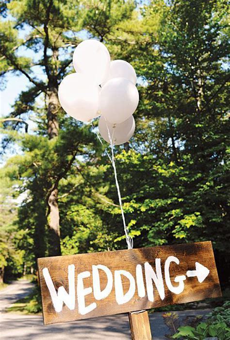 45 Fun Wedding Sign Ideas That Will Perfect Your Ceremony | HomeMydesign