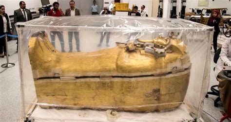 King Tut's Coffin Removed From His Tomb For The First Time Ever