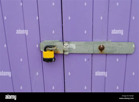 Closeup detail of padlock and hasp Stock Photo - Alamy