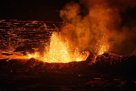 Iceland Volcano Update: New Eruption Warning Issued - Newsweek