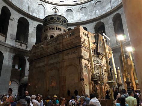 Church of the Holy Sepulchre: Rotunda (Jerusalem) - Nomadic Niko