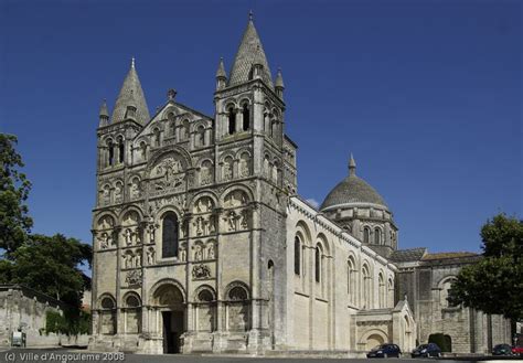 ARCH161: The Angouleme Cathedral