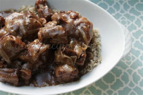 Southern Smothered Oxtails | I Heart Recipes