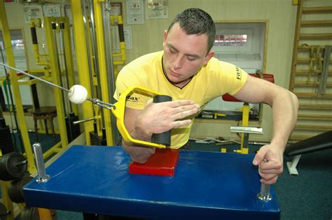 HOOK TRAINING WITH THICK ARMWRESTLING HANDLE # Armwrestling # Armpower.net