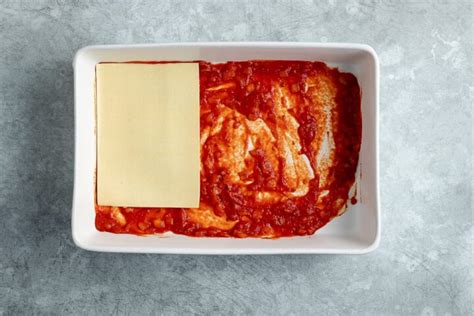 Easy Spinach and Ricotta Lasagne Recipe - The Last Food Blog