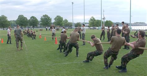 Tug-of-war | team sport, rope pulling, strength | Britannica