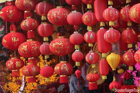 red-lantern-Top-10-Decorations-at-Vietnamese-Tet-Festival - Scooter ...