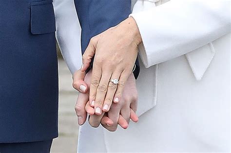 See the First Pics of Meghan Markle’s Engagement Ring