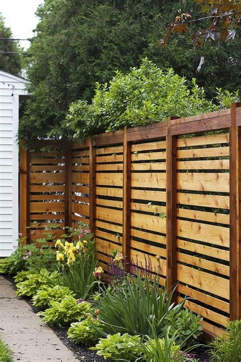 20+30+ Painted Wood Fence Ideas – HOMYRACKS