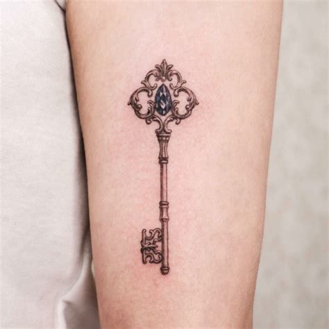 12+ Simple Key Tattoo Ideas To Inspire You!