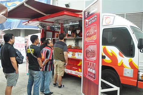 Food Trucks Satisfying Eateries and Drinks at GIIAS 2015 – GAIKINDO