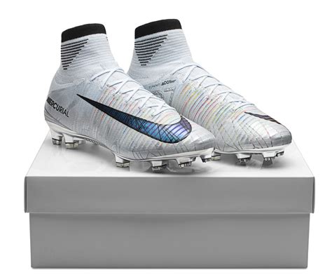 Cristiano Ronaldo Receives Special Edition Mercurial CR7 "Melhor ...