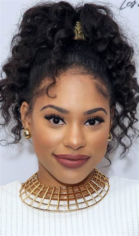 20 Curly Ponytail Hairstyles That Every Woman Should Try