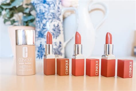 Review: Clinique Even Better Foundation and Lipsticks - Debora Dahl