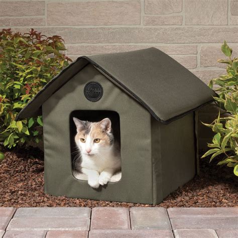 Heated Outdoor Cat House | The Green Head