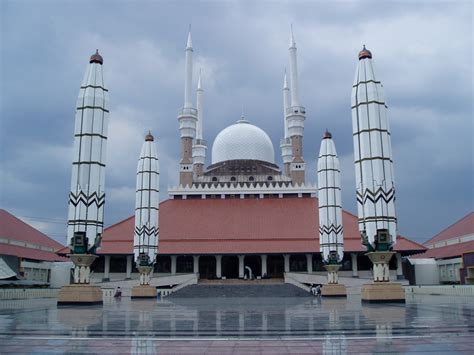 Darangan Purwosuman: Masjid Agung Semarang