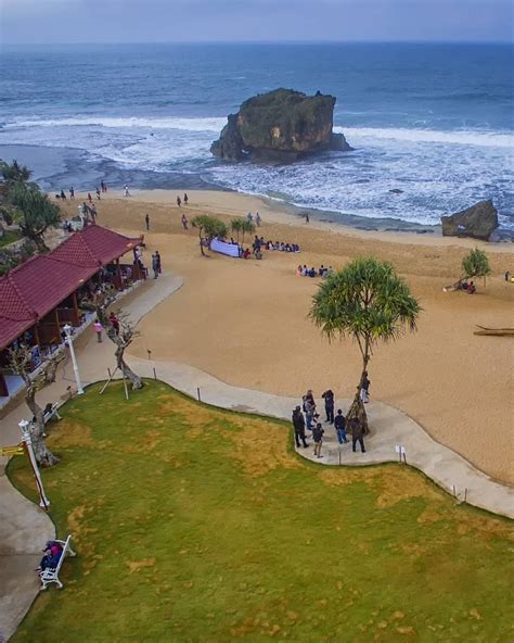 Pantai Mesra Jogja - Alamat dan Harga Tiket Masuk - Hailiat.Com