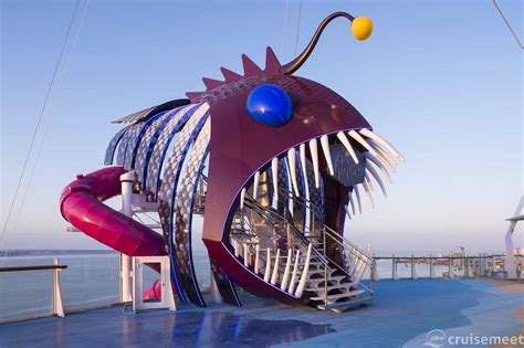 Harmony of the Seas: The Ultimate Abyss slide in detail