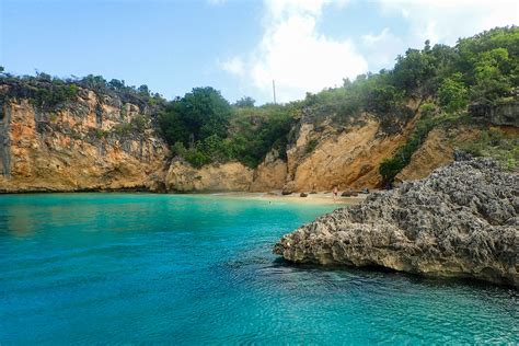 The 12 best secret beaches in the Caribbean - The Points Guy