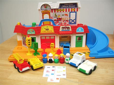 Fisher Price Little People Main Street Complete Set with all