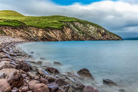 A rocky beach in Wales, UK [4268 x 2865] [OC] : r/EarthPorn