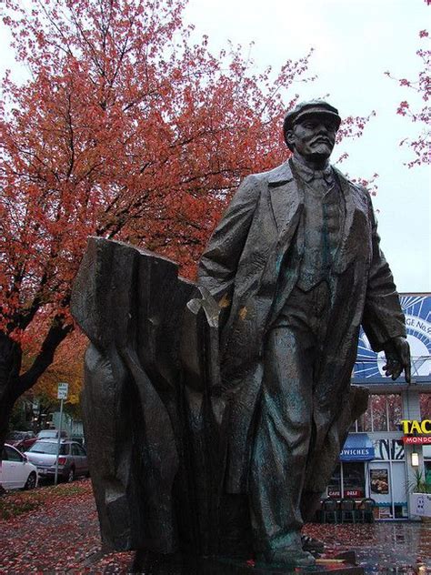 Lenin Statue in Seattle | Statue, Buddha statue, Artwork