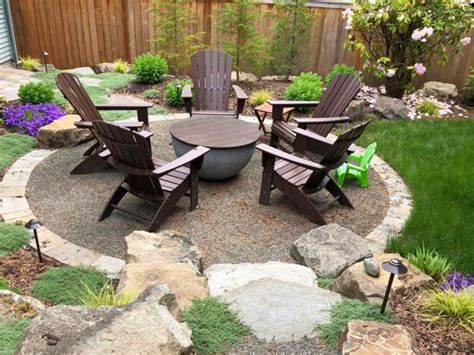 Crushed Stone Patio with Paver Border Fire Pit Patio in Bellevue ...