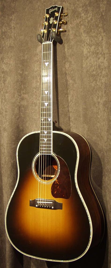 Gibson J-45 Custom 2003 - Acoustic Music