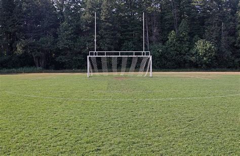 8 Langkah ! Cara Membuat Lapangan Sepak Bola + Ukuran