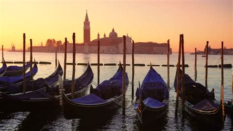 2,772 Venice sunset gondolas Stock Video Footage - 4K and HD Video ...